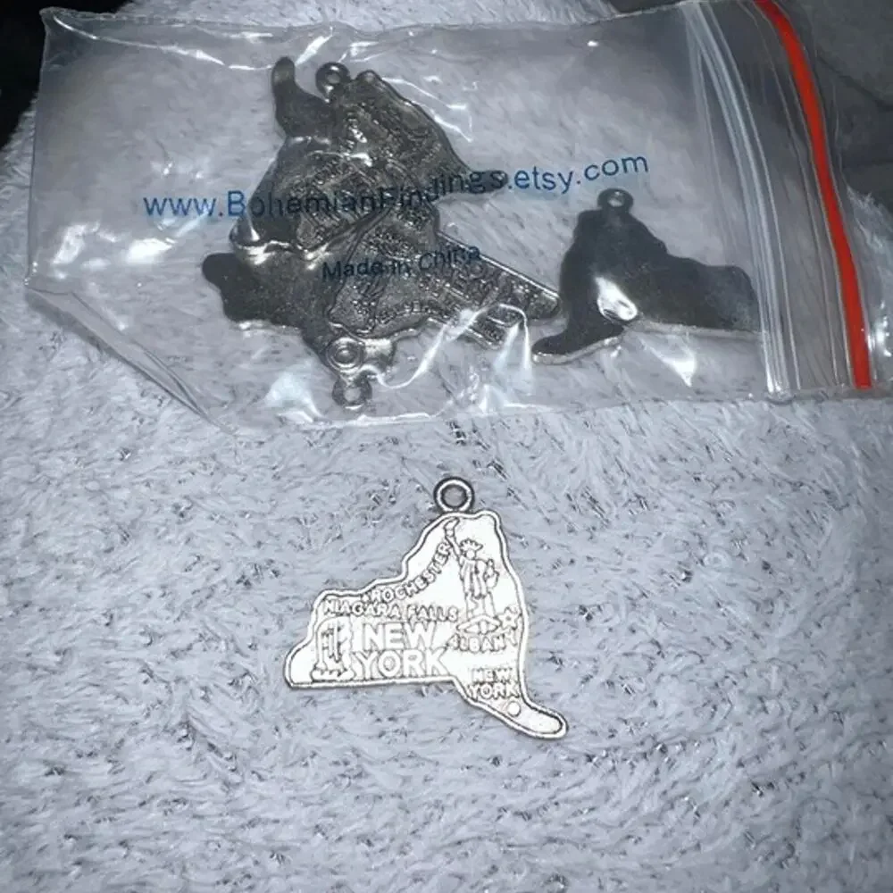 Lot of 6 New York State Metal Travel Charms for Jewelry Making